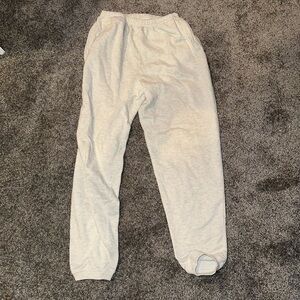 LIGHT GRAY SWEATPANTS